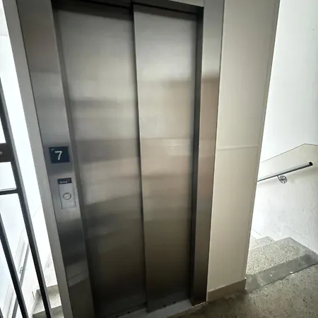 Apartment Modern